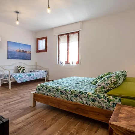 Dery Guest house 3*