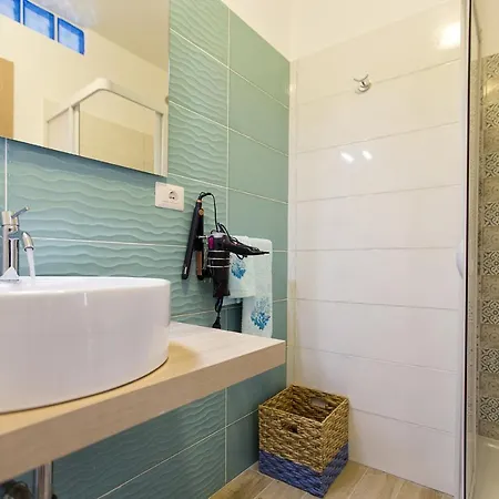 Dery Guest house
